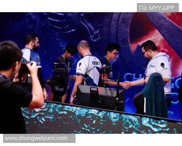 专访DOTA2职业战队教练杨娜探索成功背后的秘密与策略